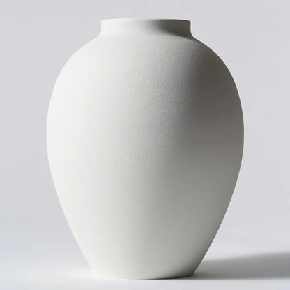 Vase en métal moderne,
