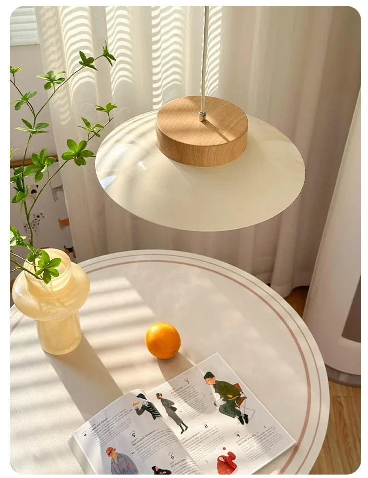 Suspension Nordique 3 Lumières Design Élégant