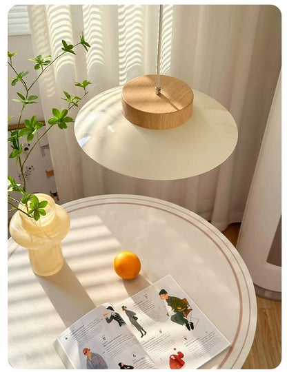 Suspension Nordique 3 Lumières Design Élégant