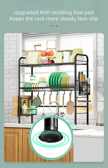 Égouttoir à vaisselle sur l'évier,